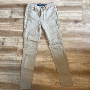 Hollister High-Rise Super Skinny jeans